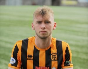 Read more about the article Blues bring in defender Docherty