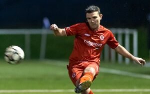 Read more about the article Experienced left back added