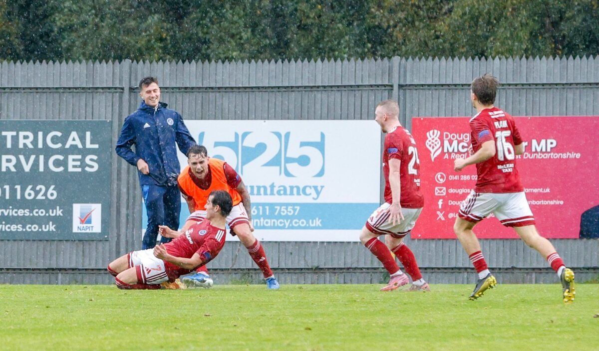 Read more about the article Dumbarton 1-2 Stranraer