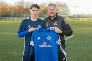 Read more about the article Blues land Hibs ace Cleland