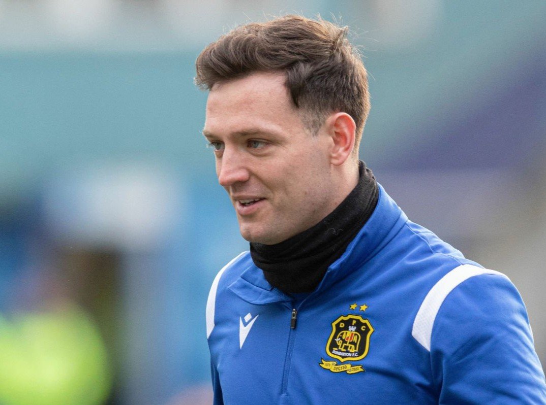 Read more about the article Blues add experienced defender Lynch