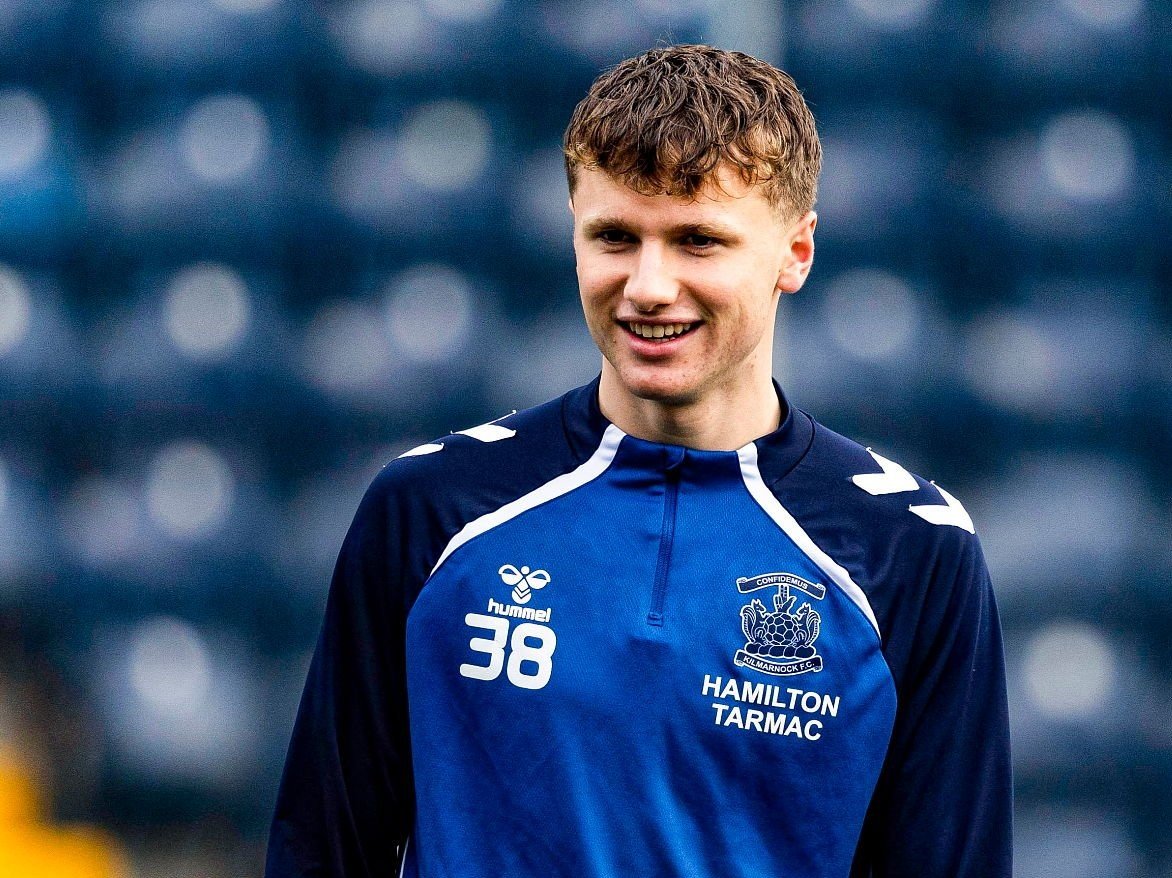 You are currently viewing Archie arrives from Killie