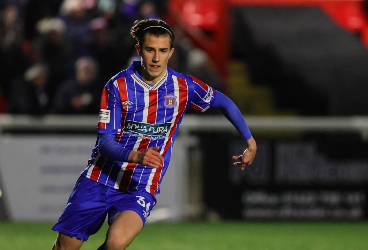 You are currently viewing Carlisle striker signs on loan